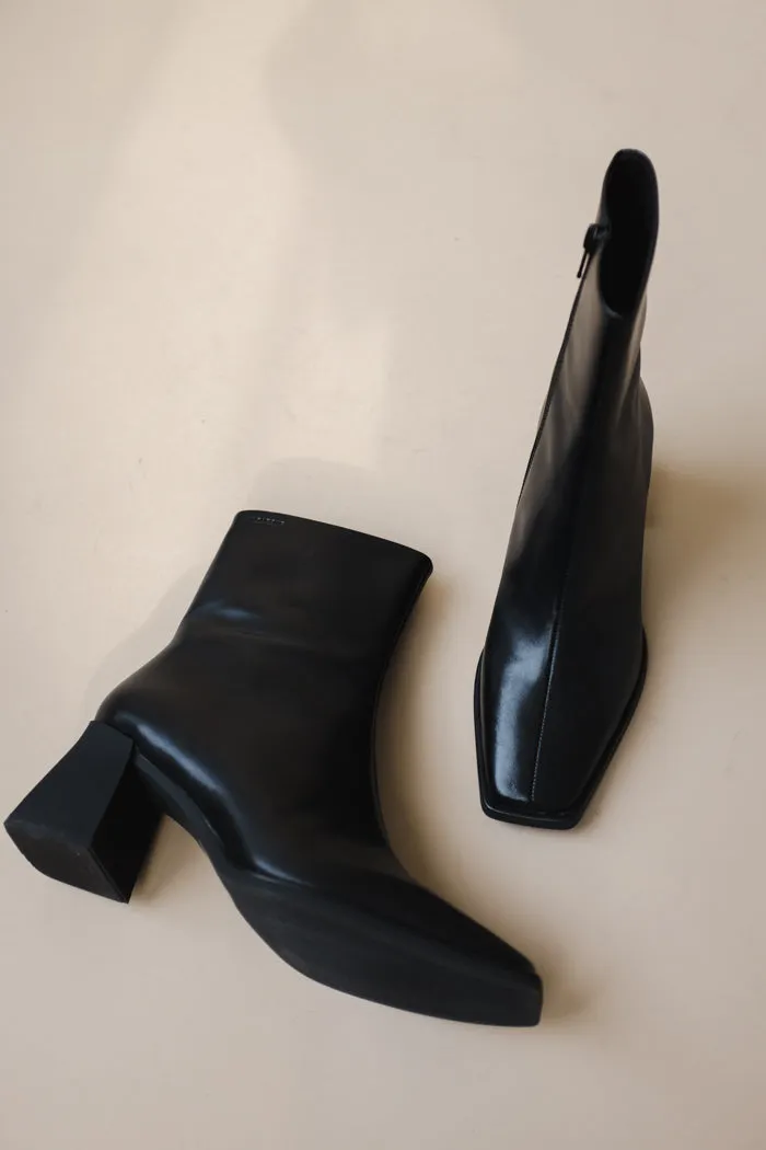 HEDDA BOOTS BLACK